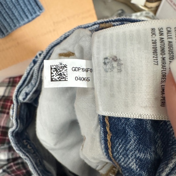 AMERICAN EAGLE Curvy Mom Jeans Acid Washed Distressed Size 6 - Picture 5 of 5